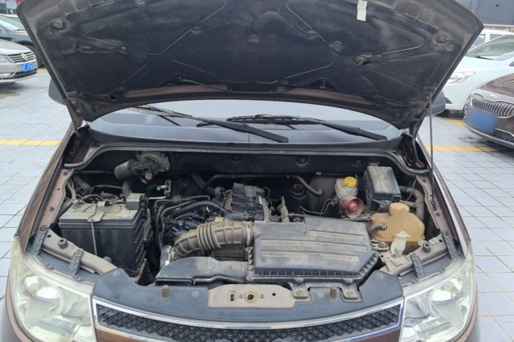 Used Wuling Hongguang 2015 1.5L S Base Model China IV Engine Bay