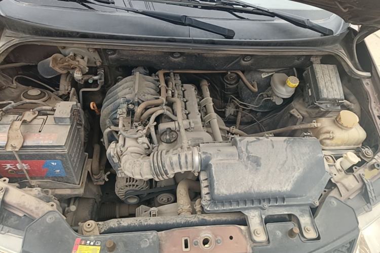 Used Wuling Hongguang 2015 1.2L S Base Model China IV Engine Bay