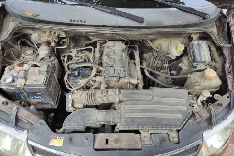 Used Wuling Hongguang 2015 1.5L S Base Model China IV Engine Bay