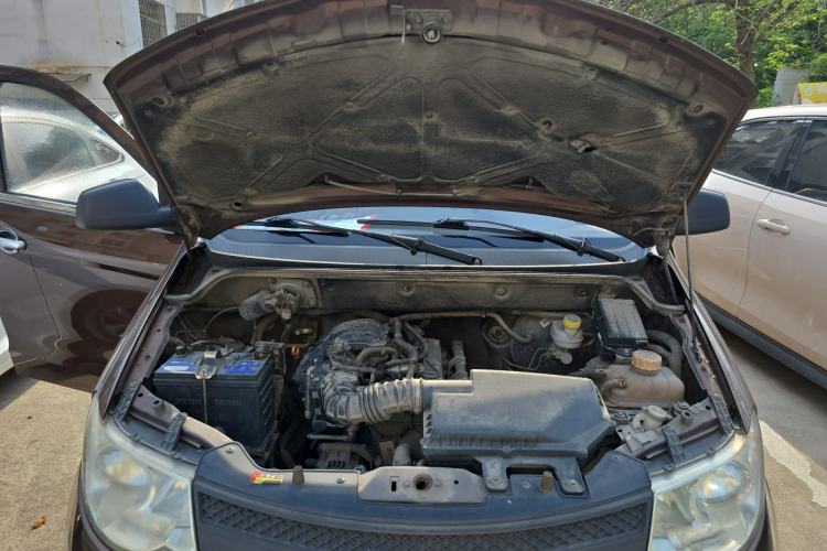 Used Wuling Hongguang 2015 1.2L S Base Model China V Standard Engine Bay