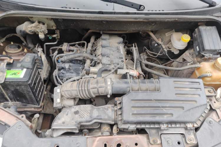 Used Wuling Hongguang 2015 1.5L S Base Model China IV Engine Bay