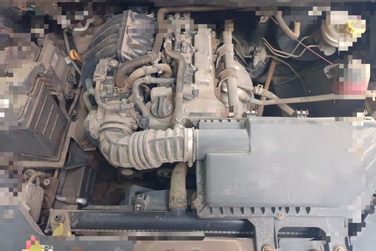 Used Wuling Hongguang 2015 1.2L S Base Model China IV Engine Bay