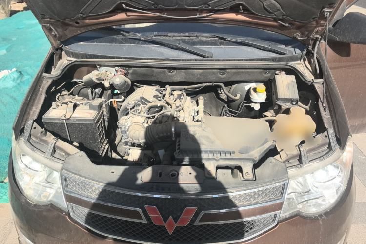 Used Wuling Hongguang 2015 1.2L S Base Model China V Standard Engine Bay