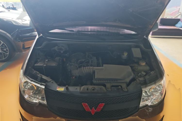Used Wuling Hongguang 2015 1.2L S Base Model China V Standard Engine Bay