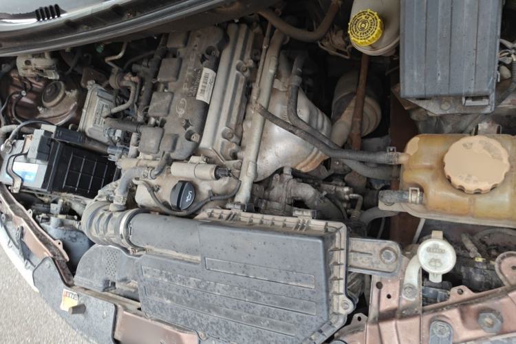 Used Wuling Hongguang 2015 1.5L S Basic Version China V Standard Engine Bay