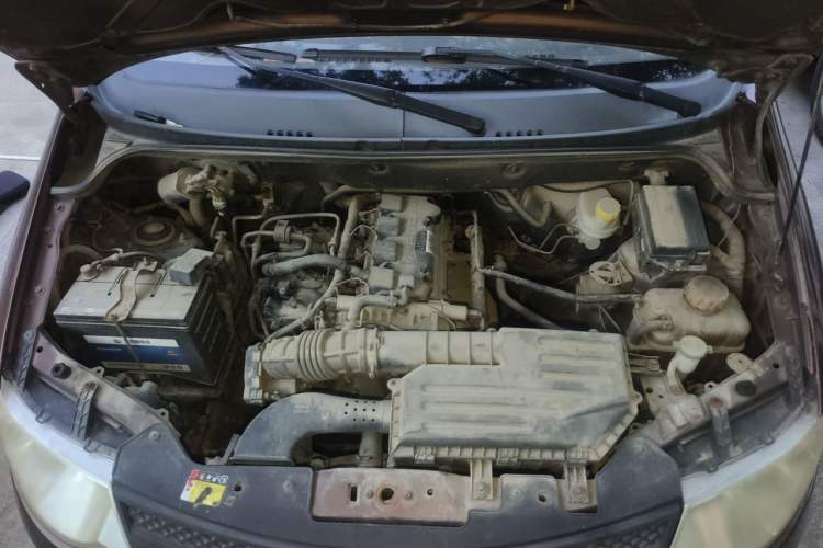 Used Wuling Hongguang 2015 1.5L S Base Model China IV Engine Bay