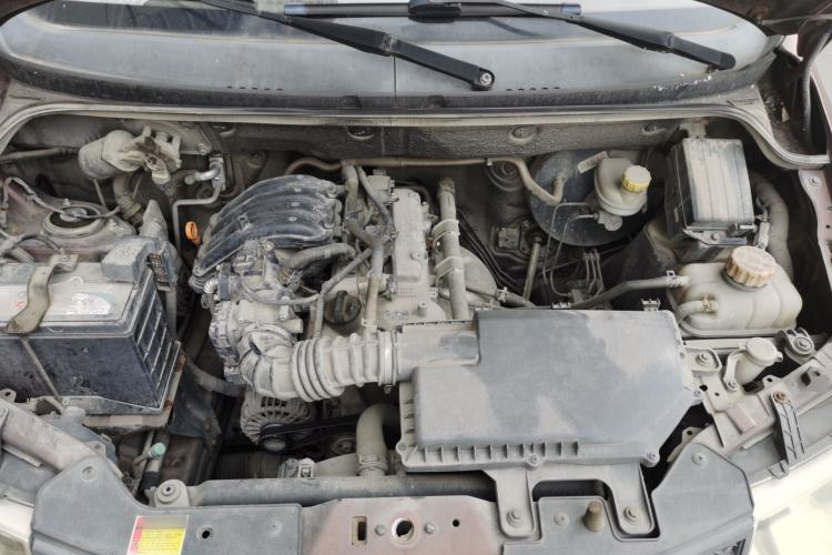 Used Wuling Hongguang 2015 1.2L S Base Model China V Standard Engine Bay