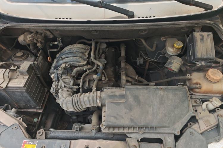 Used Wuling Hongguang 2015 1.2L S Base Model China V Standard Engine Bay