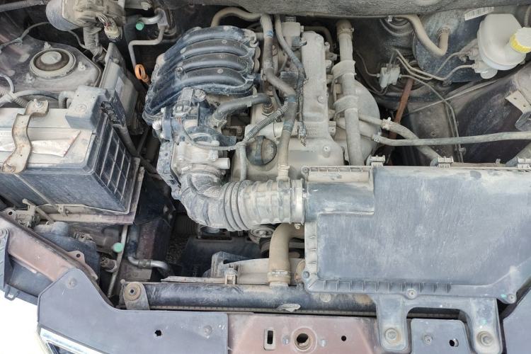 Used Wuling Hongguang 2015 1.2L S Base Model China V Standard Engine Bay