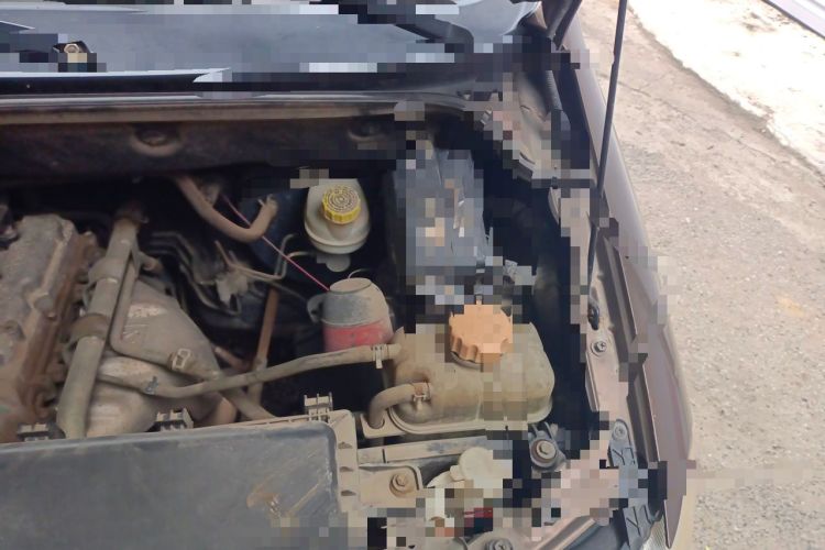 Used Wuling Hongguang 2015 1.2L S Base Model China IV Engine Bay Left