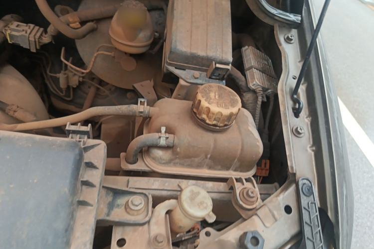 Used Wuling Hongguang 2015 1.2L S Base Model China IV Engine Bay Left