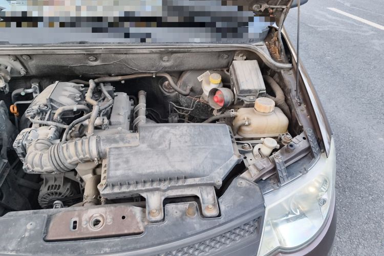Used Wuling Hongguang 2015 1.2L S Base Model China IV Engine Bay Left