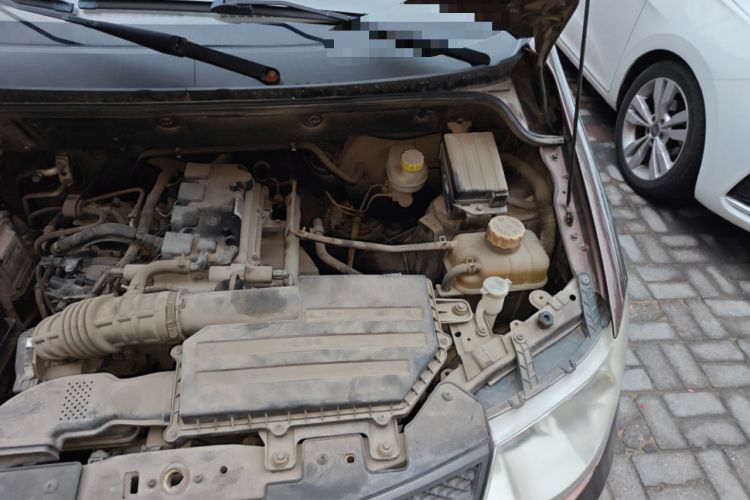Used Wuling Hongguang 2015 1.5L S Base Model China IV Engine Bay Left