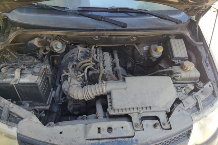 Used Wuling Hongguang 2015 1.2L S Base Model China V Standard Engine Bay