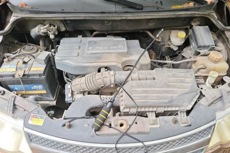 Used Wuling Hongguang 2015 1.5L S Basic Version China V Standard Engine Bay