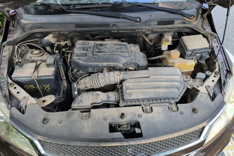 Used Wuling Hongguang 2015 1.5L S1 Luxury National Emission Standard V Engine Bay