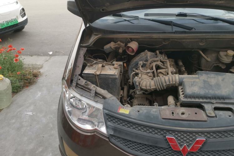 Used Wuling Hongguang 2015 1.2L S Base Model China IV Engine Bay Right