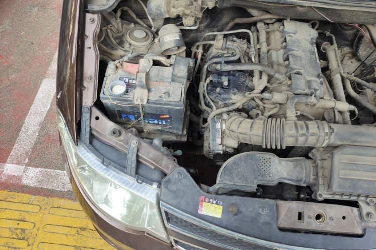 Used Wuling Hongguang 2015 1.5L S Base Model China IV Engine Bay Right