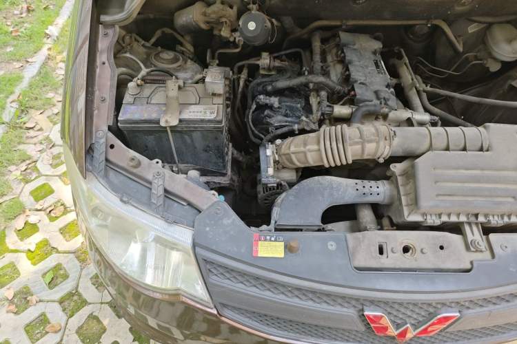 Used Wuling Hongguang 2015 1.5L S Base Model China IV Engine Bay Right