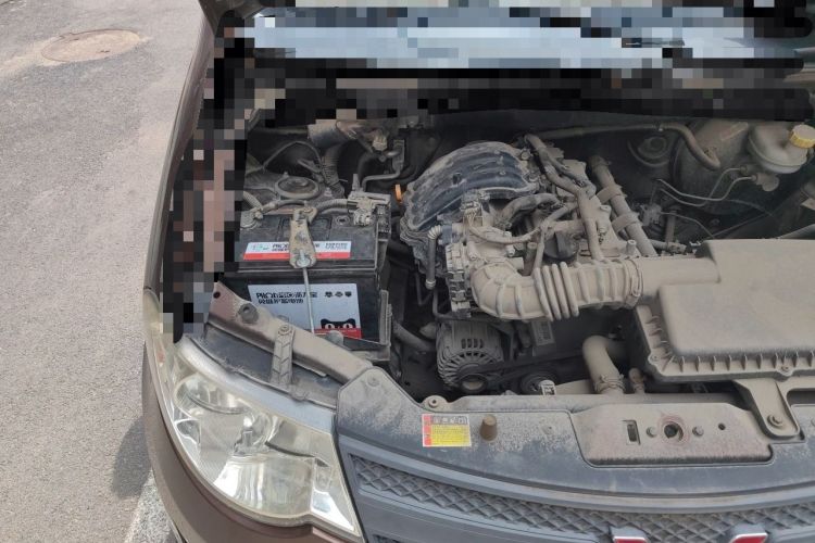 Used Wuling Hongguang 2015 1.2L S Base Model China V Standard Engine Bay Right