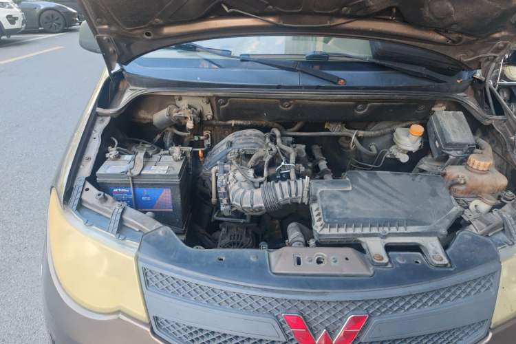Used Wuling Hongguang 2015 1.2L S Base Model China V Standard Engine Bay Right