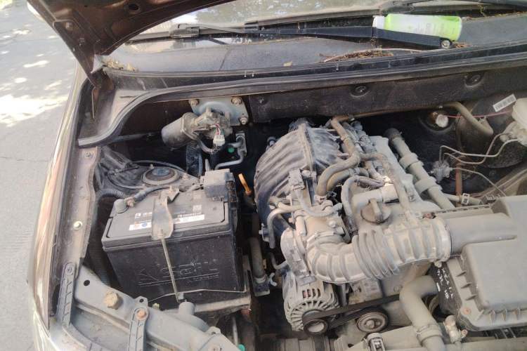 Used Wuling Hongguang 2015 1.2L S Base Model China V Standard Engine Bay Right