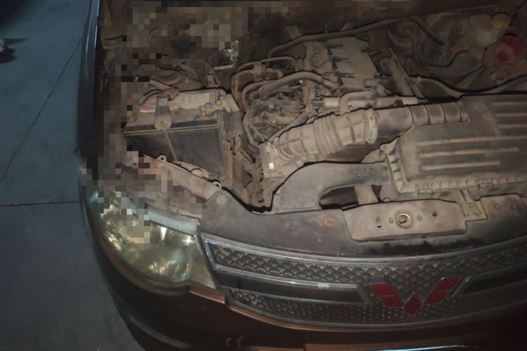 Used Wuling Hongguang 2015 1.5L S Basic Version China V Standard Engine Bay Right