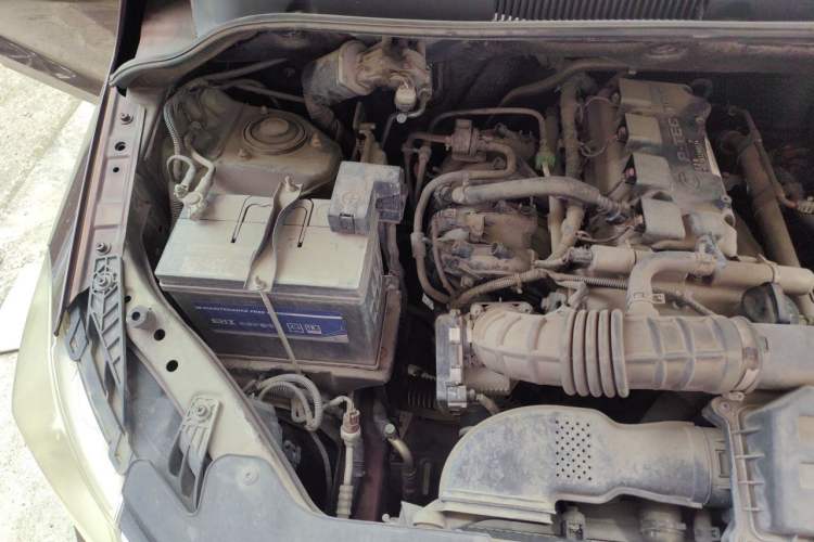 Used Wuling Hongguang 2015 1.5L S1 Comfort China V Standard Engine Bay Right