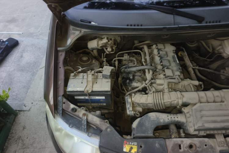Used Wuling Hongguang 2015 1.5L S Base Model China IV Engine Bay Right