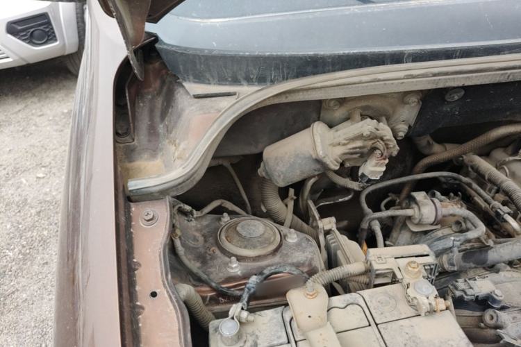 Used Wuling Hongguang 2015 1.5L S1 Standard China V-Emission Standards Engine Bay Right
