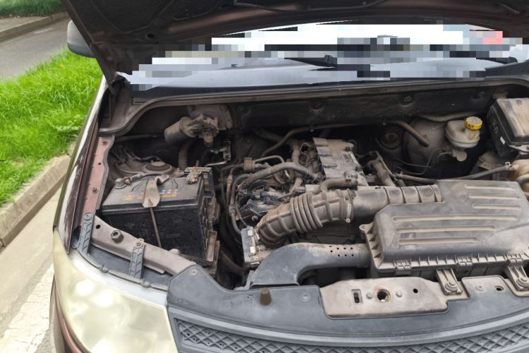 Used Wuling Hongguang 2015 1.5L S Basic Version China V Standard Engine Bay Right