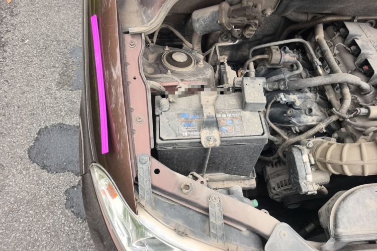 Used Wuling Hongguang 2015 1.5L S Base Model China IV Engine Bay Right