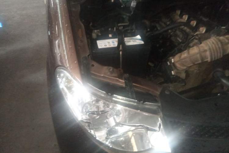 Used Wuling Hongguang 2015 1.5L S Basic Version China V Standard Engine Bay Right
