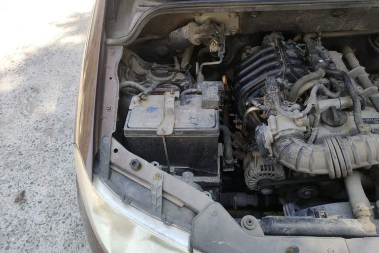 Used Wuling Hongguang 2015 1.2L S Base Model China V Standard Engine Bay Right