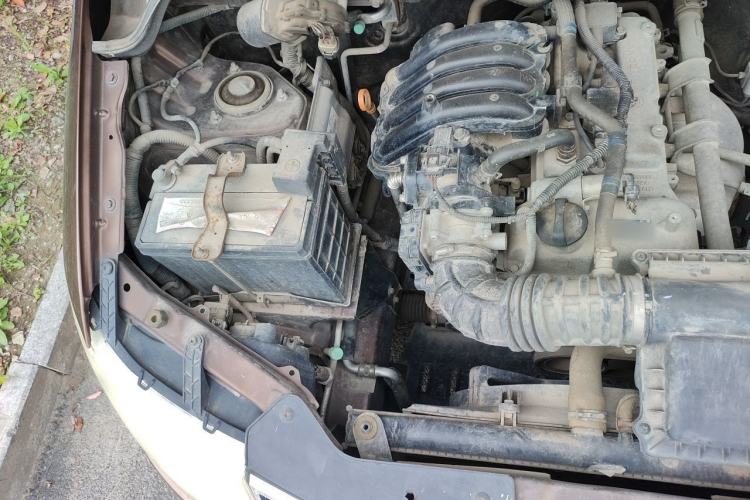 Used Wuling Hongguang 2015 1.2L S Base Model China V Standard Engine Bay Right