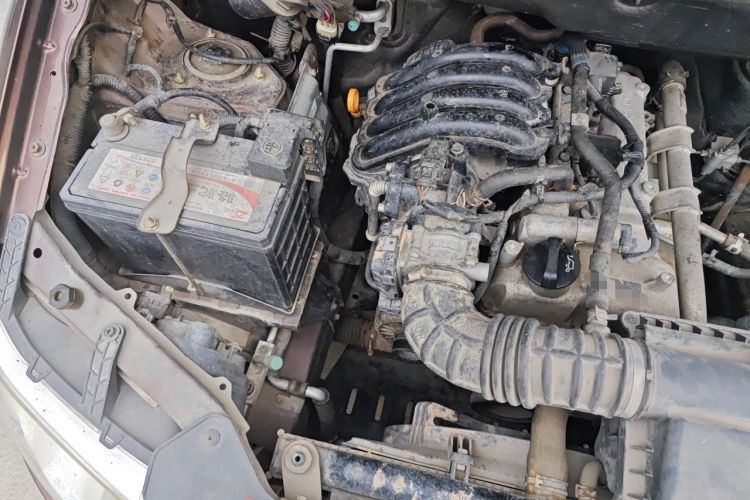 Used Wuling Hongguang 2015 1.2L S Base Model China V Standard Engine Bay Right