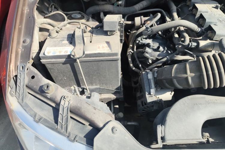 Used Wuling Hongguang 2015 1.5L S1 Standard China V-Emission Standards Engine Bay Right