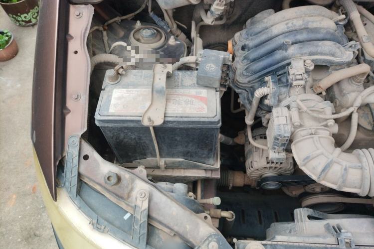 Used Wuling Hongguang 2015 1.2L S Base Model China V Standard Engine Bay Right