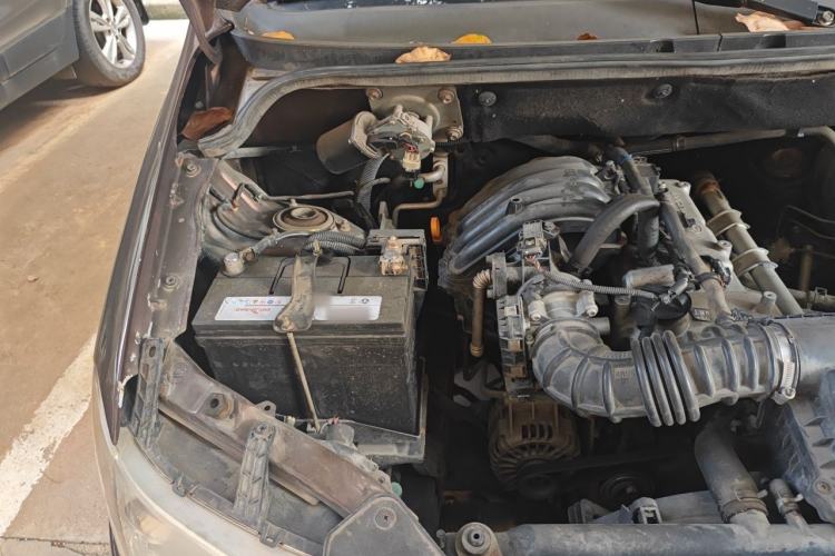 Used Wuling Hongguang 2015 1.2L S Base Model China V Standard Engine Bay Right