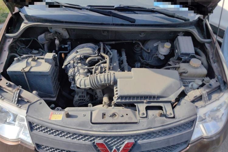 Used Wuling Hongguang 2015 1.2L S Base Model China V Standard Engine Bay