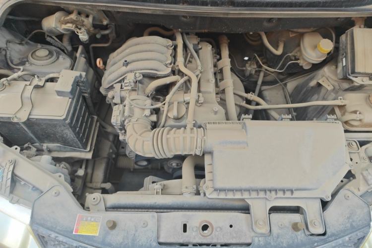 Used Wuling Hongguang 2015 1.2L S Base Model China V Standard Engine Bay