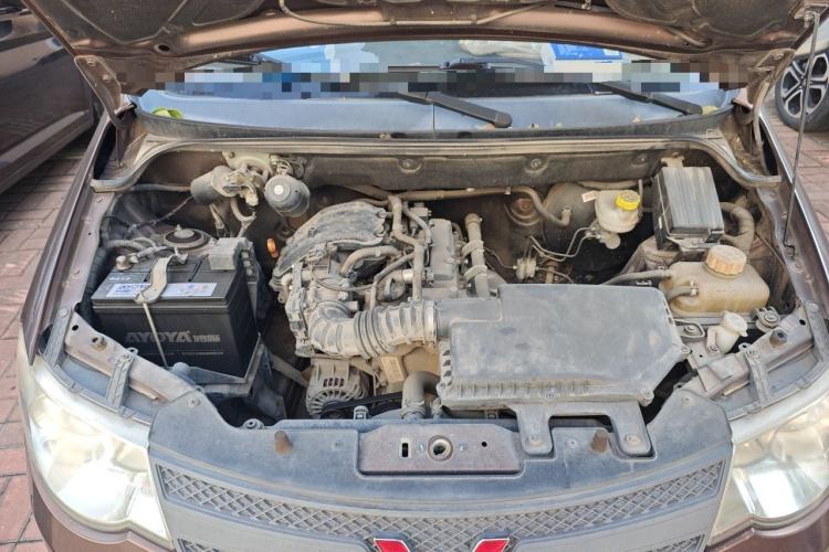 Used Wuling Hongguang 2015 1.2L S Base Model China V Standard Engine Bay