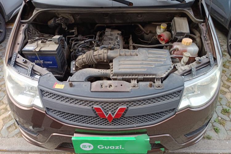 Used Wuling Hongguang 2015 1.5L S Basic Version China V Standard Engine Bay