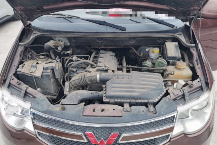 Used Wuling Hongguang 2015 1.5L S1 Standard China V-Emission Standards Engine Bay