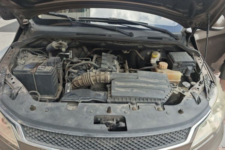 Used Wuling Hongguang 2015 1.5L S1 Comfort China V Standard Engine Bay