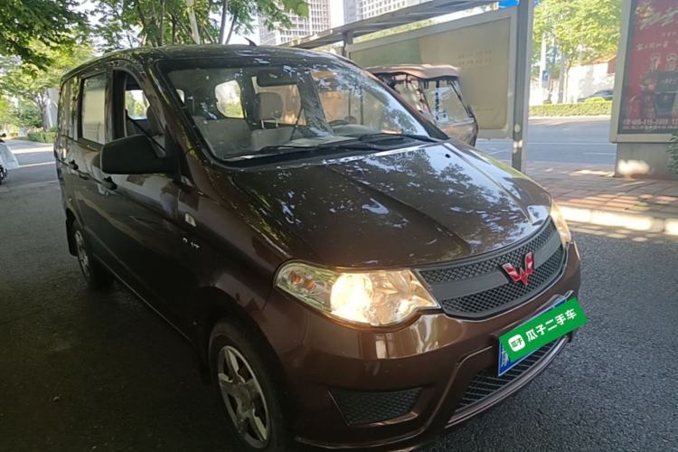 Used Wuling Hongguang 2015 1.5L S Base Model China IV Exterior 1