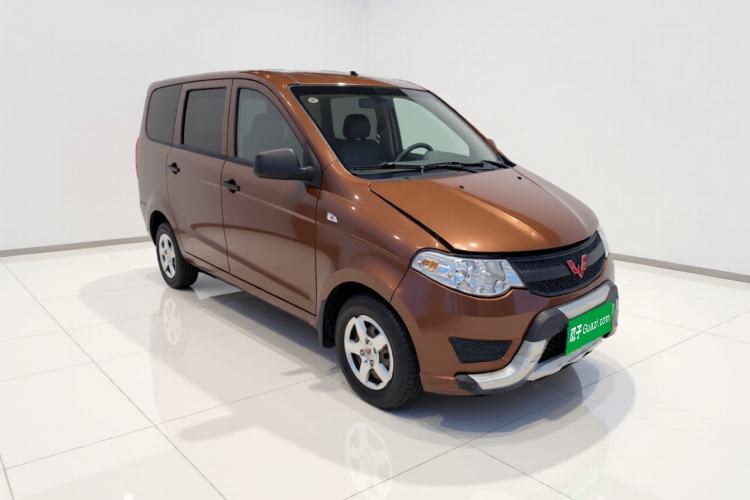 Used Wuling Hongguang 2015 1.5L S Basic Version China V Standard Exterior 1
