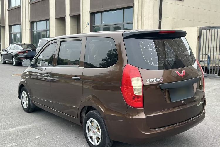 Used Wuling Hongguang 2015 1.5L S Basic Version China V Standard Exterior 4
