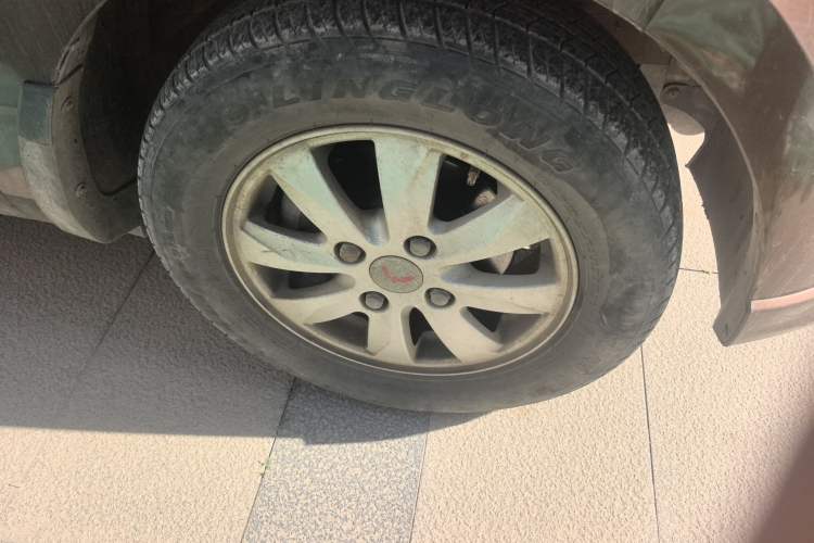 Used Wuling Hongguang 2015 1.2L S Base Model China V Standard Exterior 7