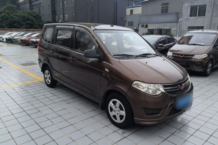 Used Wuling Hongguang 2015 1.5L S Base Model China IV Front Right 45 Deg